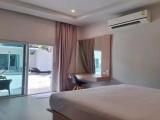 Superior room with pool view