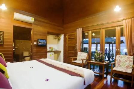 Lipa Bay Resort - 39