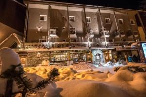 Everest Hotel, Val-d'Isere