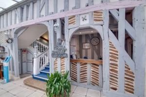 Brit Hotel Comtes De Champagne - Centre Historique, Troyes