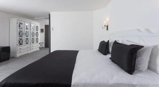 Check Inn Suite & SPA - 52