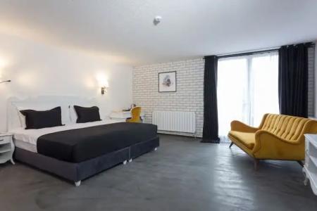 Check Inn Suite & SPA - 45