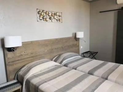 Le Dauphin Bleu - 81