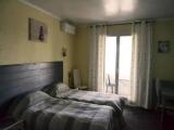 Standard Triple room with balcony