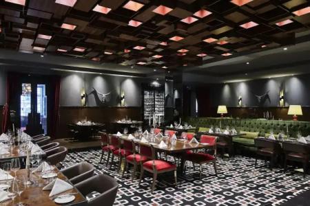 TITANIC Gendarmenmarkt Berlin - 13