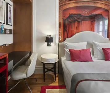 TITANIC Gendarmenmarkt Berlin - 2