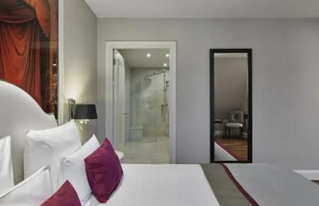 TITANIC Gendarmenmarkt Berlin - 1