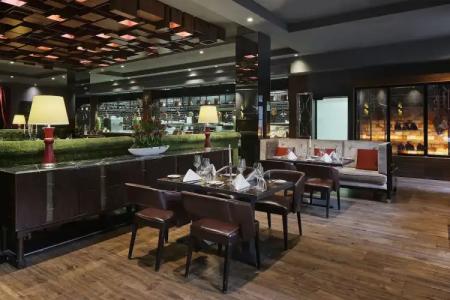 TITANIC Gendarmenmarkt Berlin - 14