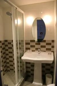 Hôtel des 3 Poussins - 115