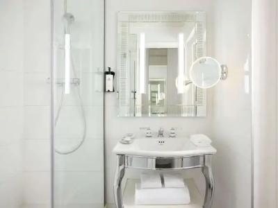 Sofitel Paris Baltimore Tour Eiffel - 10