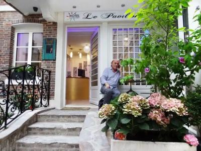 Le Pavillon - 23