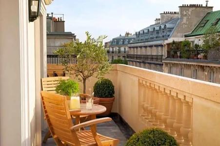 Hôtel De l'Arcade - 48