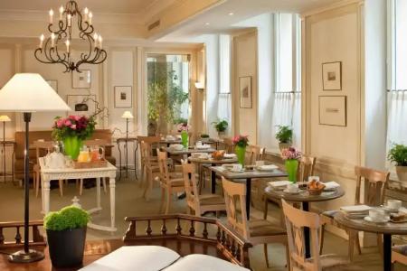 Hôtel De l'Arcade - 14