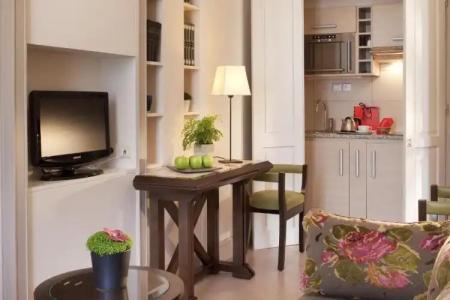 Hôtel De l'Arcade - 52