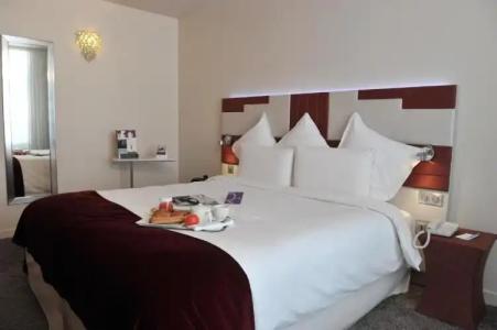 Mercure Paris Opéra Faubourg Montmartre - 104