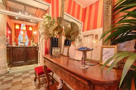 Hôtel Des Marronniers - 1