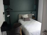 Standard room with courtyard view