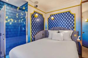 Idol Hotel, Paris