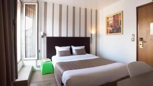 Hôtel De Venise - 70
