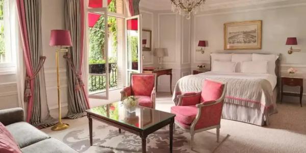 Hôtel Plaza Athénée - Dorchester Collection - 115