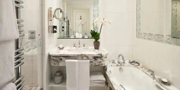 Hôtel Plaza Athénée - Dorchester Collection - 114