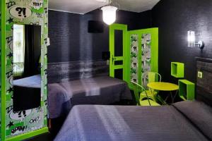 Hôtel de Roubaix, Paris