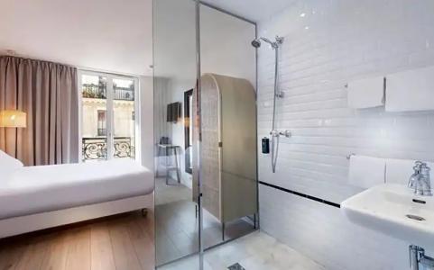 Hôtel Emile Le Marais - 33