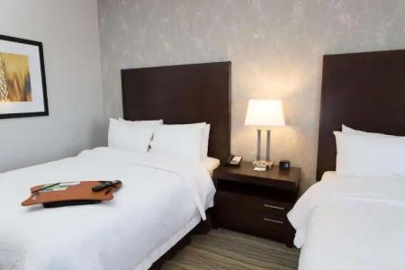 Hampton Inn by Hilton Lloydminster - 35