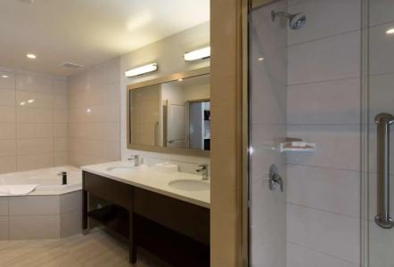 Hampton Inn by Hilton Lloydminster - 47