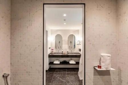 Best Western Plus Crystal,,Bar & Spa - 136