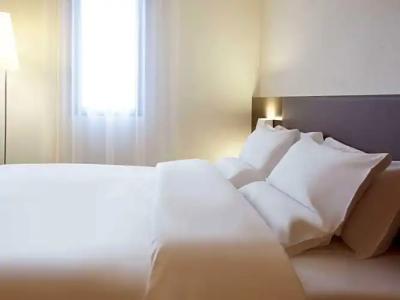 Novotel Suites Montpellier Antigone - 92