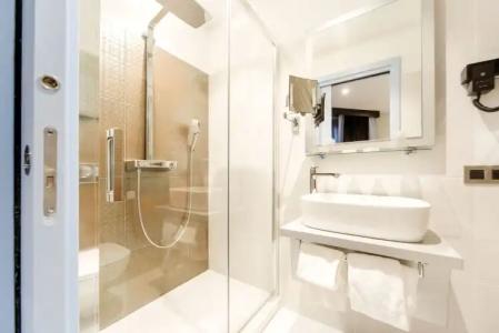 Best Western Richelieu Lyon Part-Dieu - 8