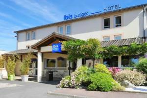 ibis budget Lisieux, Lisieux