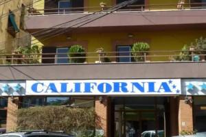 Hotel California, Le Lavandou