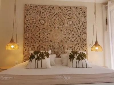 Tennis International - 16