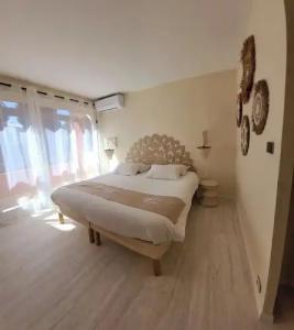 Tennis International - 24