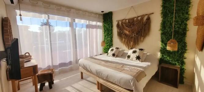 Tennis International - 30