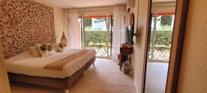 Tennis International - 26