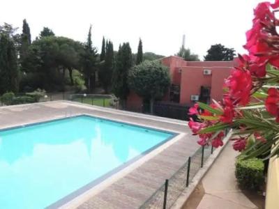 Tennis International - 13