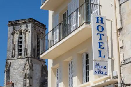 Tour de Nesle La Rochelle Vieux Port 3 etoiles