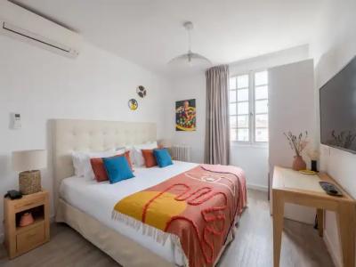 Tour de Nesle La Rochelle Vieux Port 3 etoiles - 2