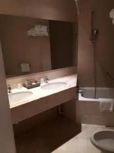 Hôtel Le Yachtman, The Originals Collection - 132