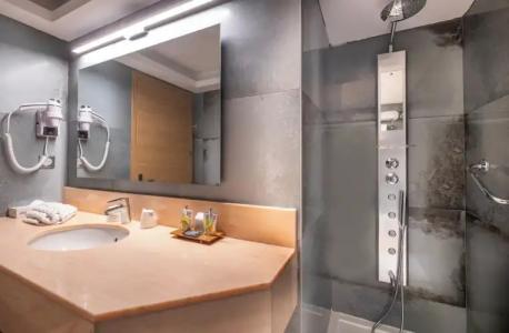 Hôtel Le Yachtman, The Originals Collection - 59