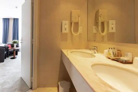 Hôtel Le Yachtman, The Originals Collection - 141