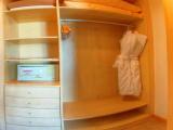 2 Bedrooms Apartment with partial sea view