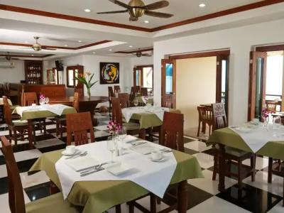 Sara Beachfront Boutique Resort - 5