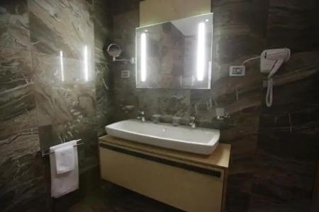 Best Western Premier Ark - 92