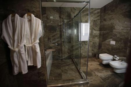 Best Western Premier Ark - 41