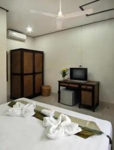 Karon Pool - 4