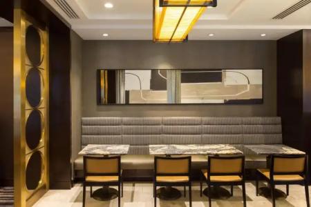 New York Hilton Midtown - 28